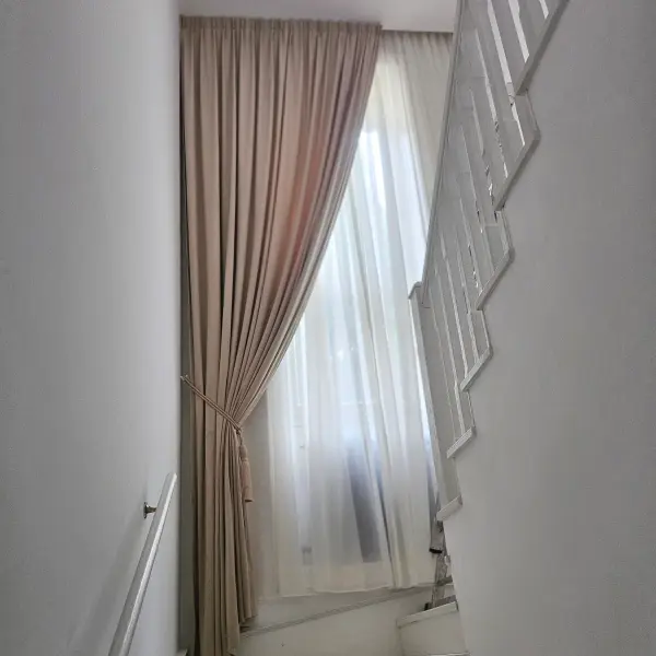 setrne zaobchadzanie zavesov